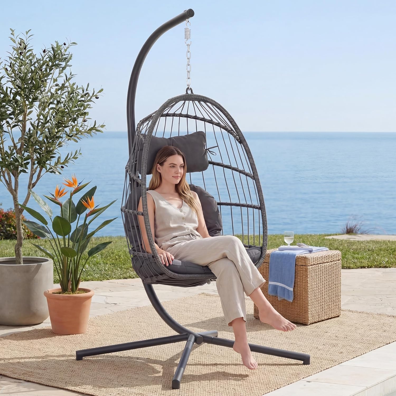 Wiszące krzesło w kształcie ja – Hanging Egg Chair recenzja i cena